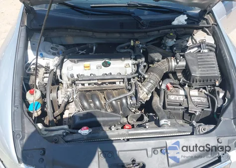 2010 Honda Accord 2.4 Lx from USA, damaged, VIN 1HGCP2F31AA076264